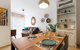 The 2Nd Corner: Central Apartment Ideal For Groups